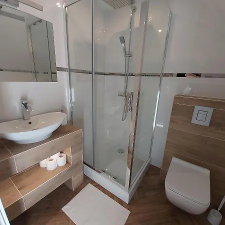Apartmán Eden- Jacuzzi, Saunowy , Sniadanie , Piekne Widoki