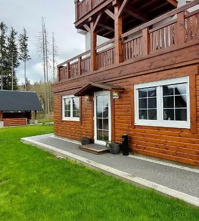 Apartmán Eden- Jacuzzi, Saunowy , Sniadanie , Piekne Widoki *