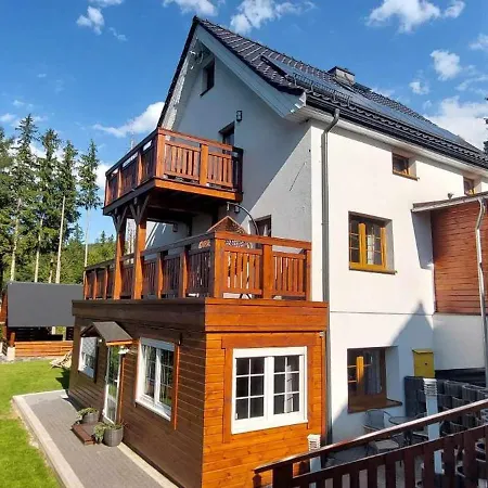 Eden- Jacuzzi, Saunowy , Sniadanie , Piekne Widoki Apartament Karpacz