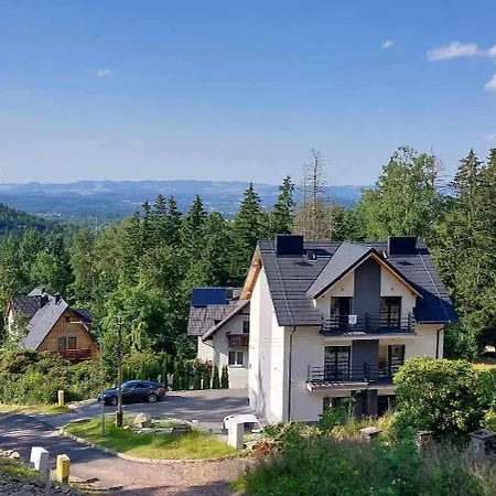 Apartament Eden- Jacuzzi, Saunowy , Sniadanie , Piekne Widoki Karpacz