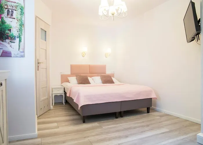 Eden- Jacuzzi, Saunowy , śniadanie , Piękne Widoki Apartament