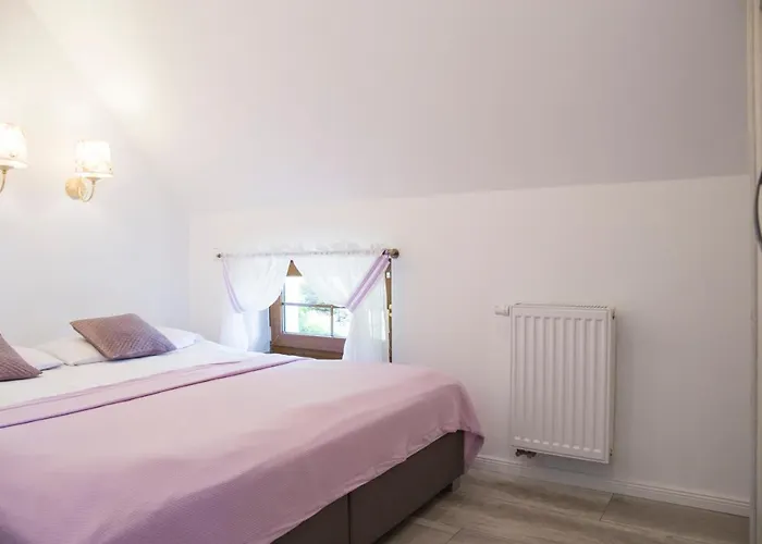 Eden- Jacuzzi, Saunowy , śniadanie , Piękne Widoki Apartament *