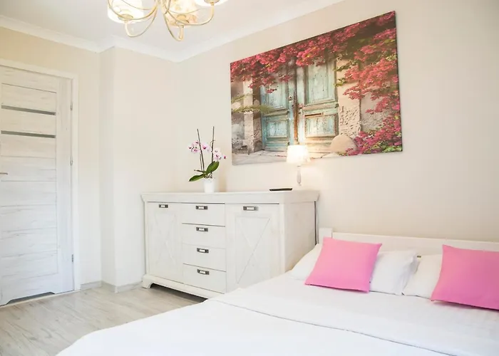 Apartment Eden- Jacuzzi, Saunowy , Sniadanie , Piekne Widoki