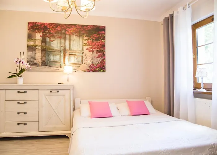 Eden- Jacuzzi, Saunowy , Sniadanie , Piekne Widoki Apartment Karpacz