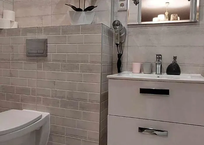 Apartment Eden- Jacuzzi, Saunowy , Sniadanie , Piekne Widoki *